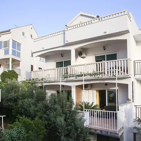 Appartement With A Parking Space Hvar - 5706 *