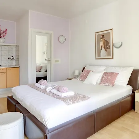 Appartement With A Parking Space Hvar - 5706