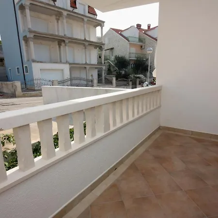 With A Parking Space Hvar - 5706 Appartement Hvar Town